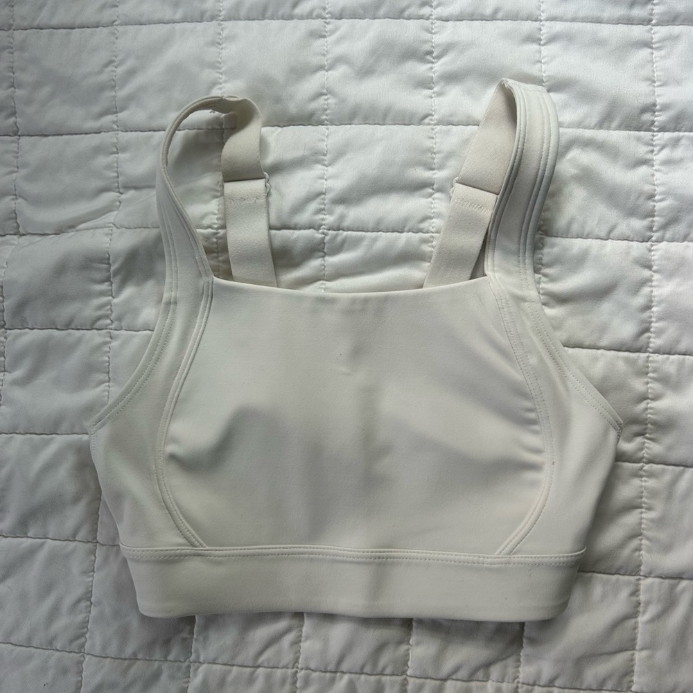 Old Navy Women's White Sports Bra